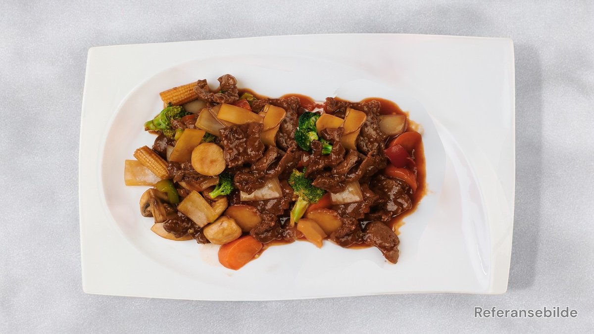 38. Chop Suey – Lilly's Sushi & Wok