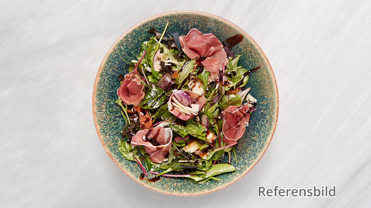 Prosciutto & Mozzarellasallad – Serveras med blandade grönsaker. Serveras med bröd.