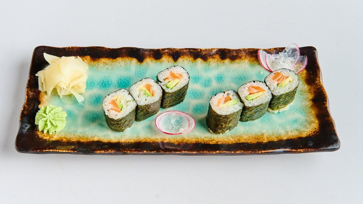 207. Edo Maki – mit Lachs und Avocado