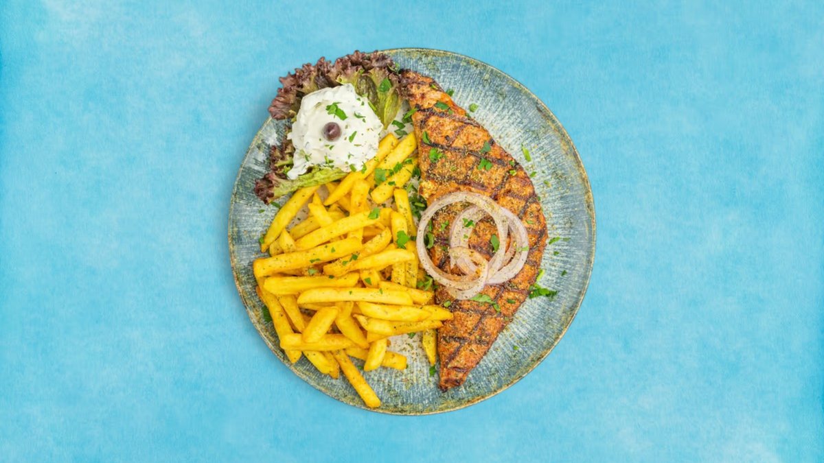Bifteki – minced steak with feta filling