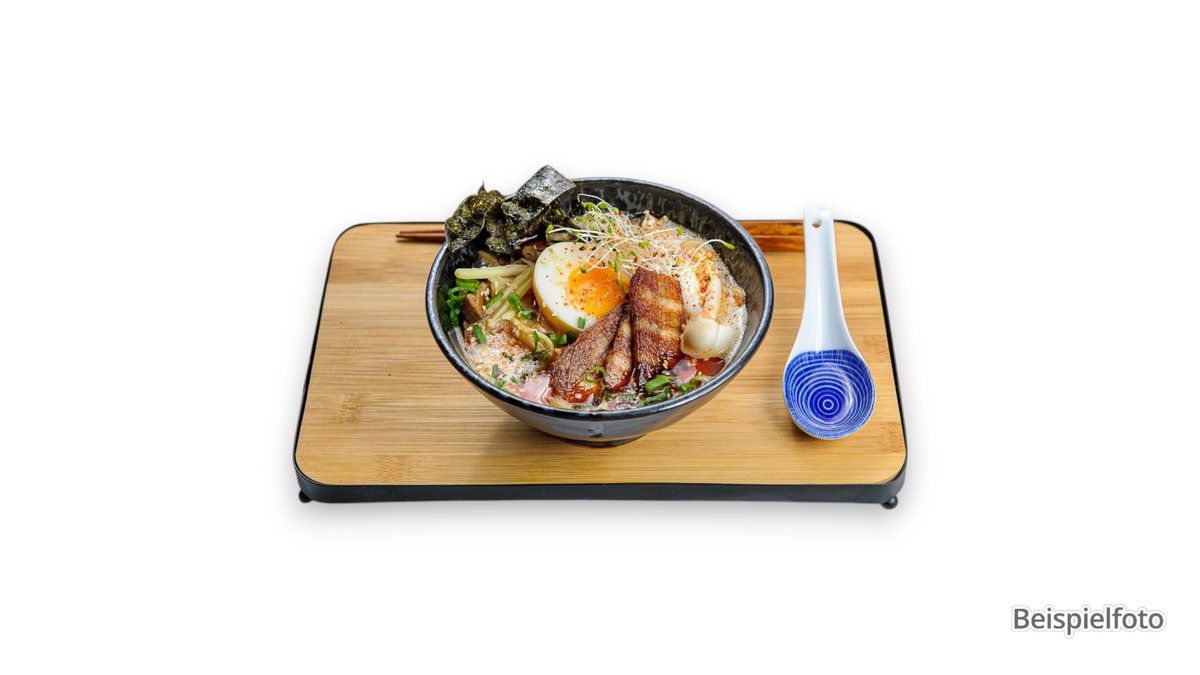 186. Tonkotsu – with ramen noodles, miso sauce, pak choi, egg, bamboo shoots...