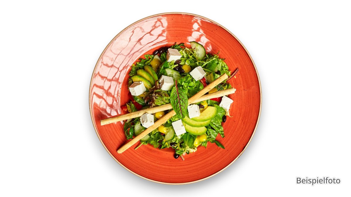 Big Leaves – großer gemischter Blattsalat mit Grillgemüse und Avocado