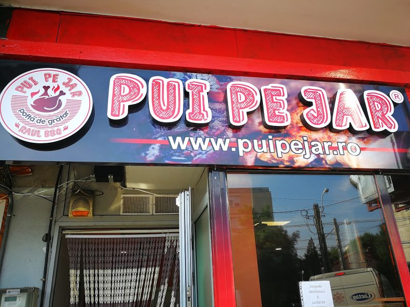 Pui pe Jar Nanterre Craiova
