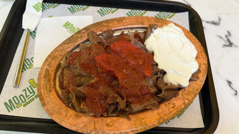 Moozy's Gyros House by King Food
