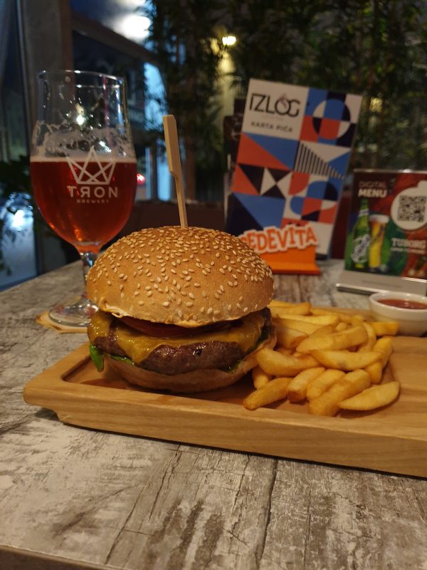 Izlog pub Vršac