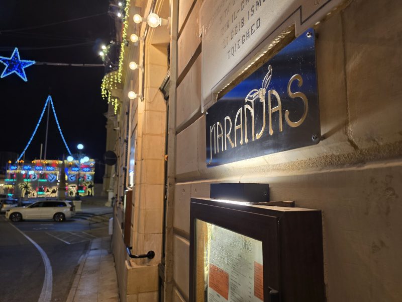 Naranjas Resto Bar