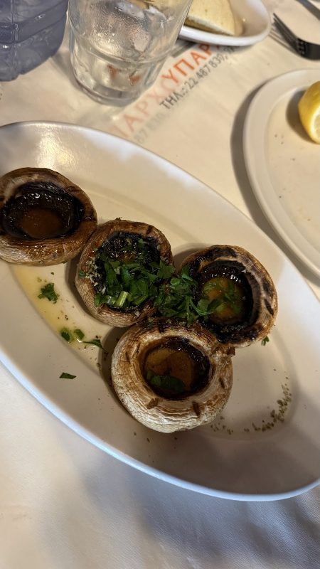 Taverna Iparxo