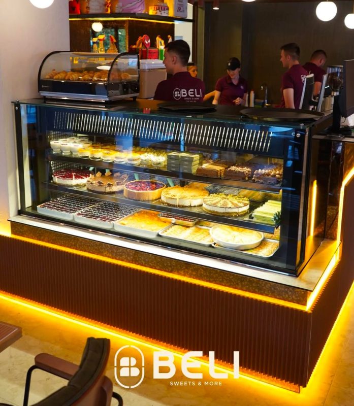 Beli Sweets, Stacioni